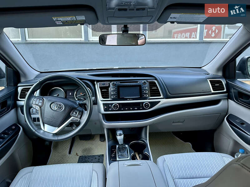 Внедорожник / Кроссовер Toyota Highlander 2015 в Виннице фото 14 Внедорожник / Кроссовер Toyota Highlander 2015 в Виннице
