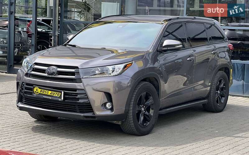 Внедорожник / Кроссовер Toyota Highlander 2019 в Ивано-Франковске