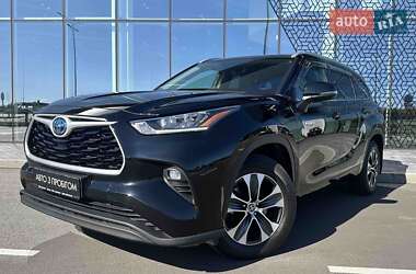 Внедорожник / Кроссовер Toyota Highlander 2021 в Киеве