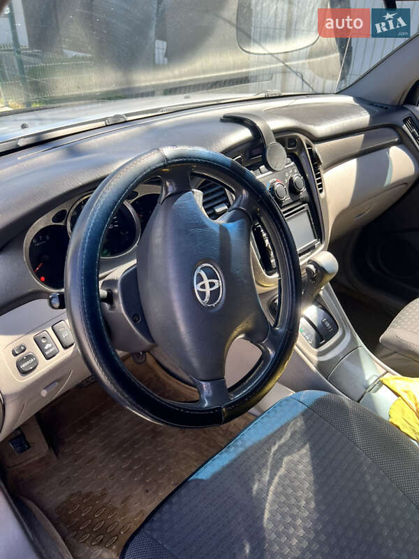Внедорожник / Кроссовер Toyota Highlander 2002 в Виннице