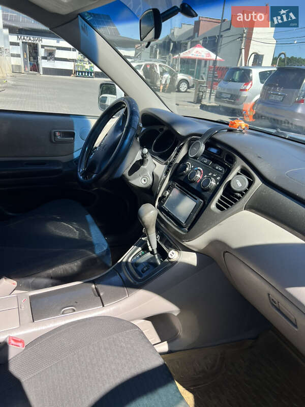 Внедорожник / Кроссовер Toyota Highlander 2002 в Виннице