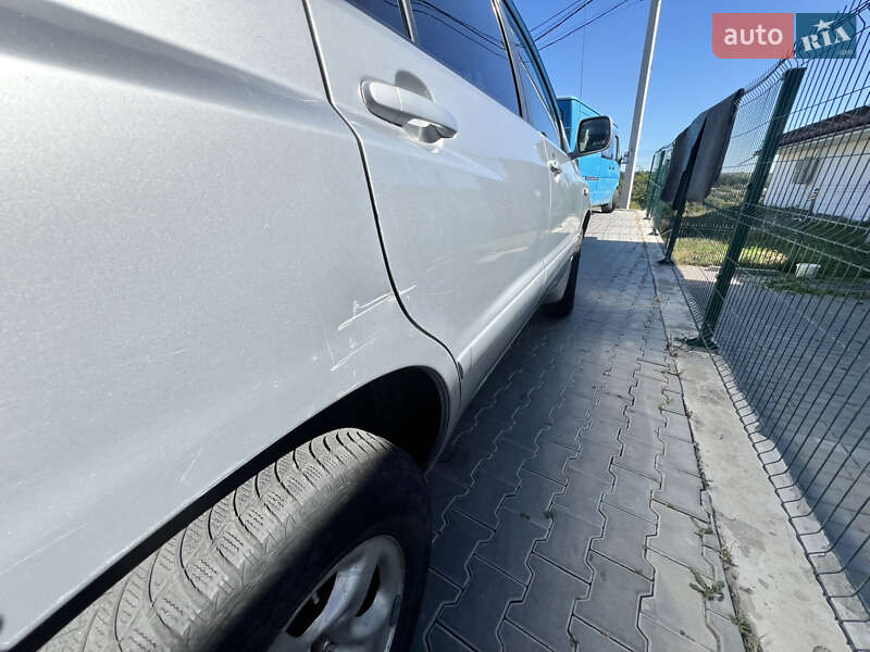 Внедорожник / Кроссовер Toyota Highlander 2002 в Виннице