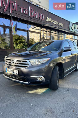 Внедорожник / Кроссовер Toyota Highlander 2012 в Киеве