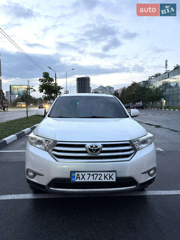 Toyota Highlander 2012