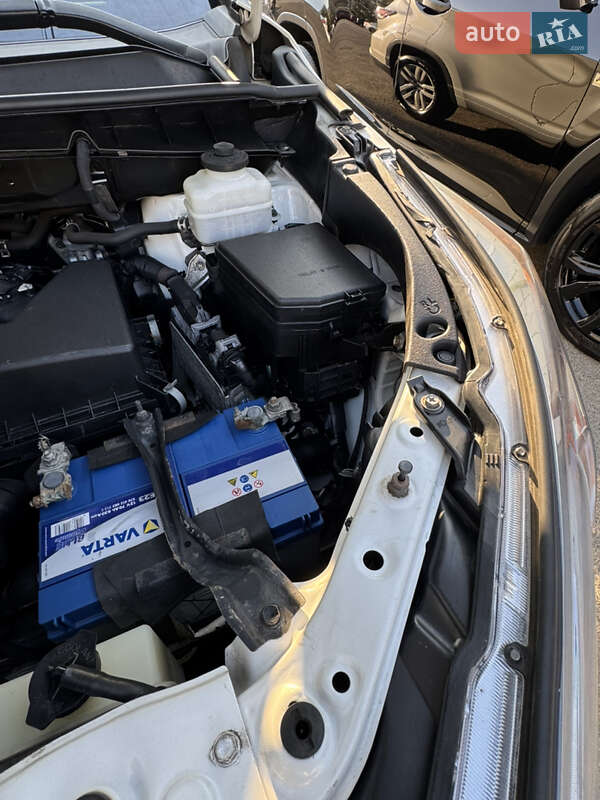 Внедорожник / Кроссовер Toyota Highlander 2015 в Киеве фото 15 Внедорожник / Кроссовер Toyota Highlander 2015 в Киеве