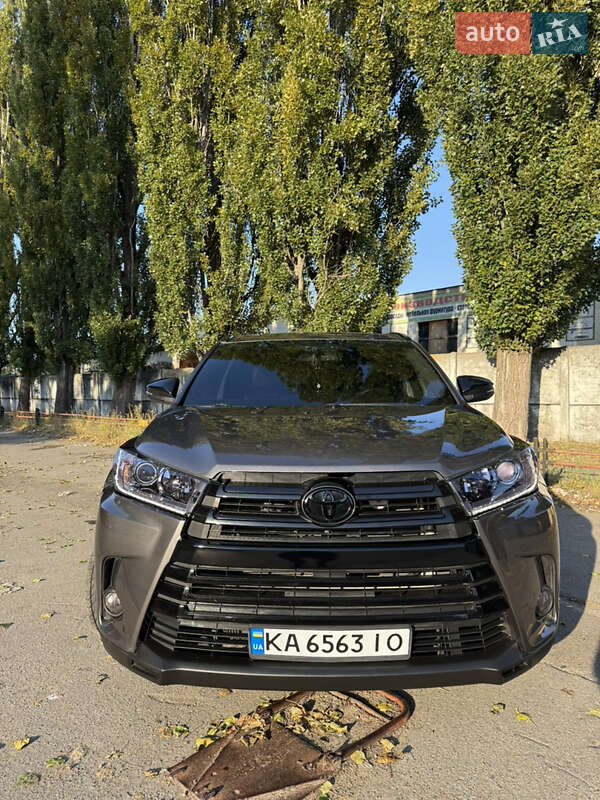 Toyota Highlander 2017