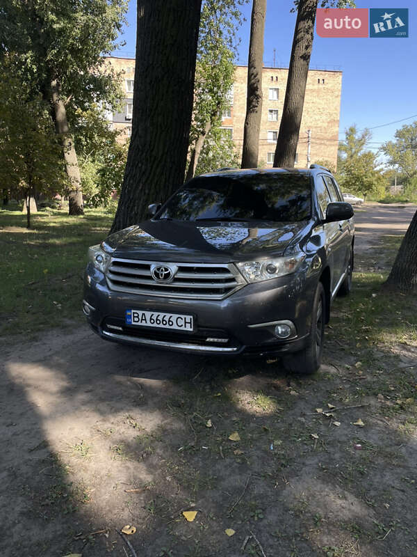 Toyota Highlander 2013