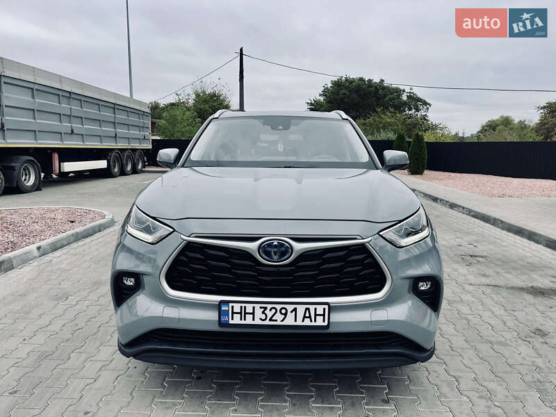 Позашляховик / Кросовер Toyota Highlander 2022 в Одесі