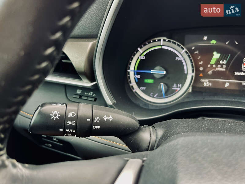 Позашляховик / Кросовер Toyota Highlander 2022 в Одесі