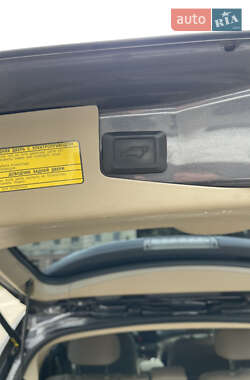 Позашляховик / Кросовер Toyota Highlander 2013 в 