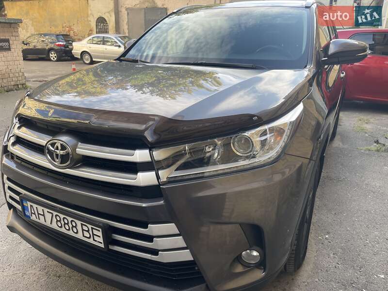 Toyota Highlander 2017