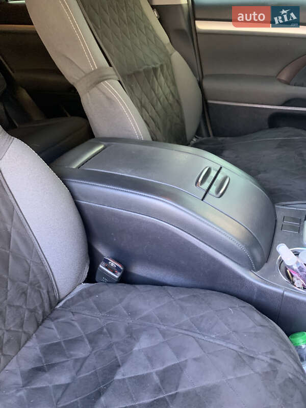 Внедорожник / Кроссовер Toyota Highlander 2017 в Харькове фото 13 Внедорожник / Кроссовер Toyota Highlander 2017 в Харькове