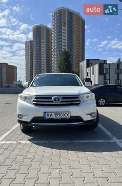 Внедорожник / Кроссовер Toyota Highlander 2012 в Киеве