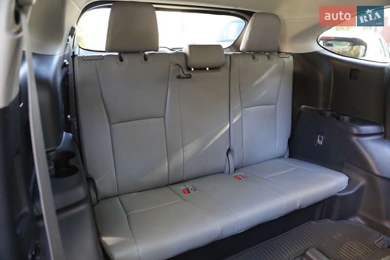 Внедорожник / Кроссовер Toyota Highlander 2021 в Харькове