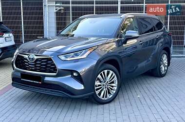 Внедорожник / Кроссовер Toyota Highlander 2024 в Киеве