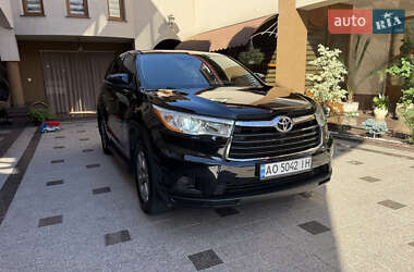 Внедорожник / Кроссовер Toyota Highlander 2014 в 