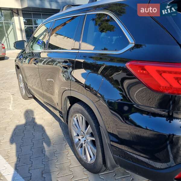 Внедорожник / Кроссовер Toyota Highlander 2015 в Киеве