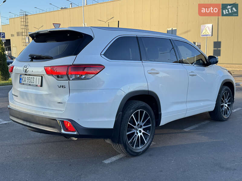 Внедорожник / Кроссовер Toyota Highlander 2019 в Киеве фото 5 Внедорожник / Кроссовер Toyota Highlander 2019 в Киеве