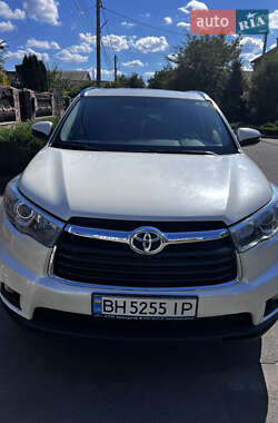 Позашляховик / Кросовер Toyota Highlander 2015 в Одесі