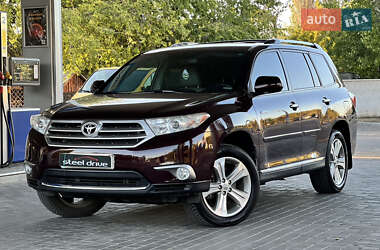 Внедорожник / Кроссовер Toyota Highlander 2013 в Николаеве