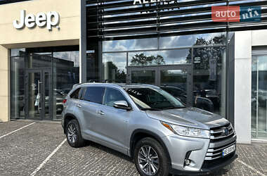 Внедорожник / Кроссовер Toyota Highlander 2018 в Днепре