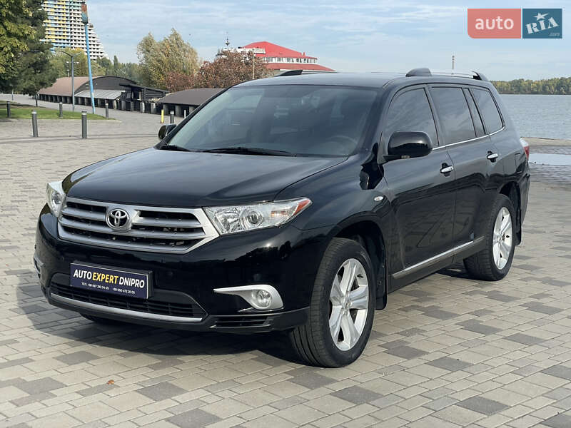 Внедорожник / Кроссовер Toyota Highlander 2013 в Днепре