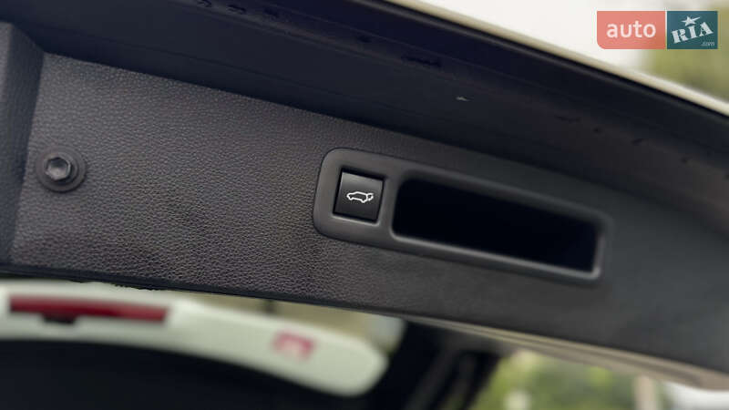 Внедорожник / Кроссовер Toyota Highlander 2020 в Черновцах