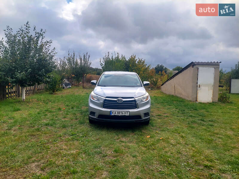 Внедорожник / Кроссовер Toyota Highlander 2016 в Киеве фото 2 Внедорожник / Кроссовер Toyota Highlander 2016 в Киеве