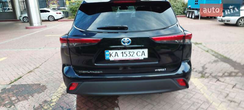 Позашляховик / Кросовер Toyota Highlander 2021 в Києві