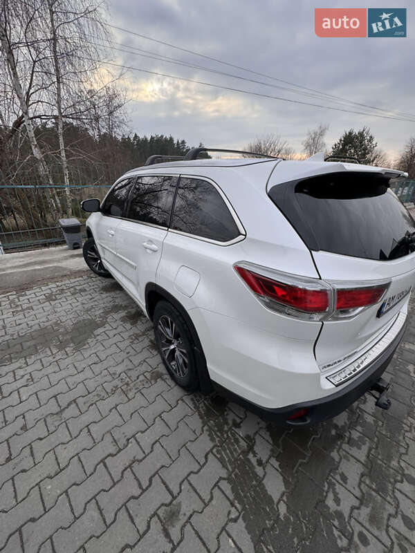 Внедорожник / Кроссовер Toyota Highlander 2016 в Бердичеве фото 7 Внедорожник / Кроссовер Toyota Highlander 2016 в Бердичеве
