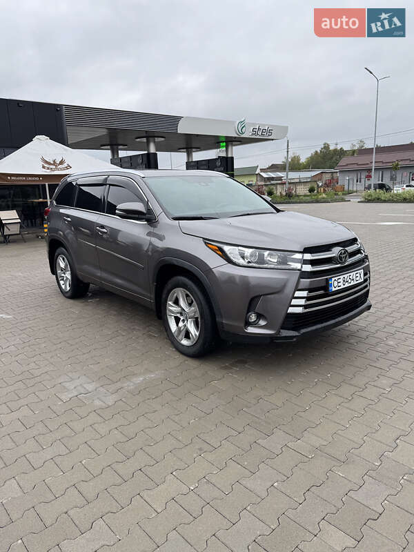 Toyota Highlander 2019