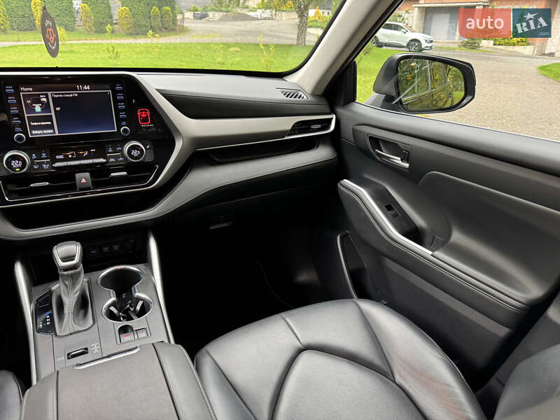 Внедорожник / Кроссовер Toyota Highlander 2021 в Хмельницком фото 27 Внедорожник / Кроссовер Toyota Highlander 2021 в Хмельницком
