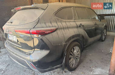 Внедорожник / Кроссовер Toyota Highlander 2020 в Черкассах