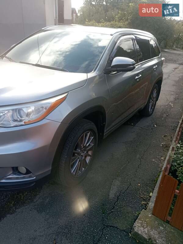 Позашляховик / Кросовер Toyota Highlander 2014 в Хмельницькому