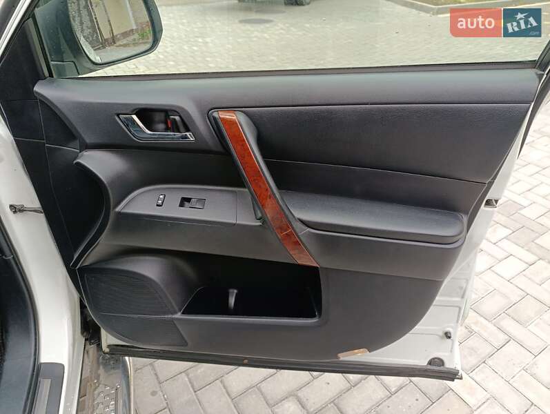 Внедорожник / Кроссовер Toyota Highlander 2011 в Николаеве фото 59 Внедорожник / Кроссовер Toyota Highlander 2011 в Николаеве