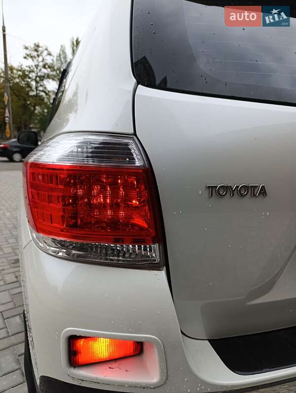 Внедорожник / Кроссовер Toyota Highlander 2011 в Николаеве фото 70 Внедорожник / Кроссовер Toyota Highlander 2011 в Николаеве