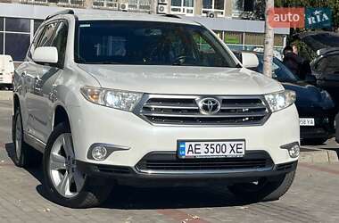 Позашляховик / Кросовер Toyota Highlander 2013 в Дніпрі