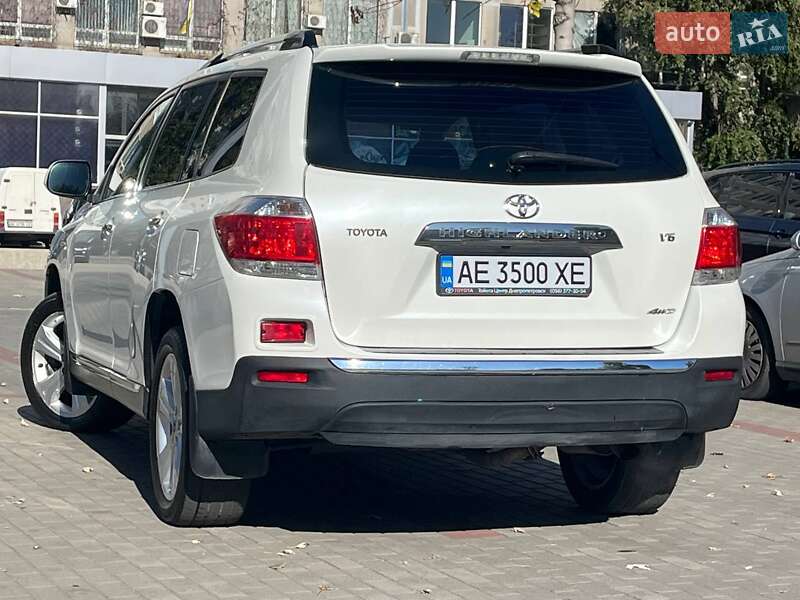 Внедорожник / Кроссовер Toyota Highlander 2013 в Днепре фото 5 Внедорожник / Кроссовер Toyota Highlander 2013 в Днепре