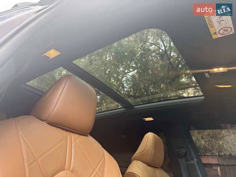 Внедорожник / Кроссовер Toyota Highlander 2020 в Киеве