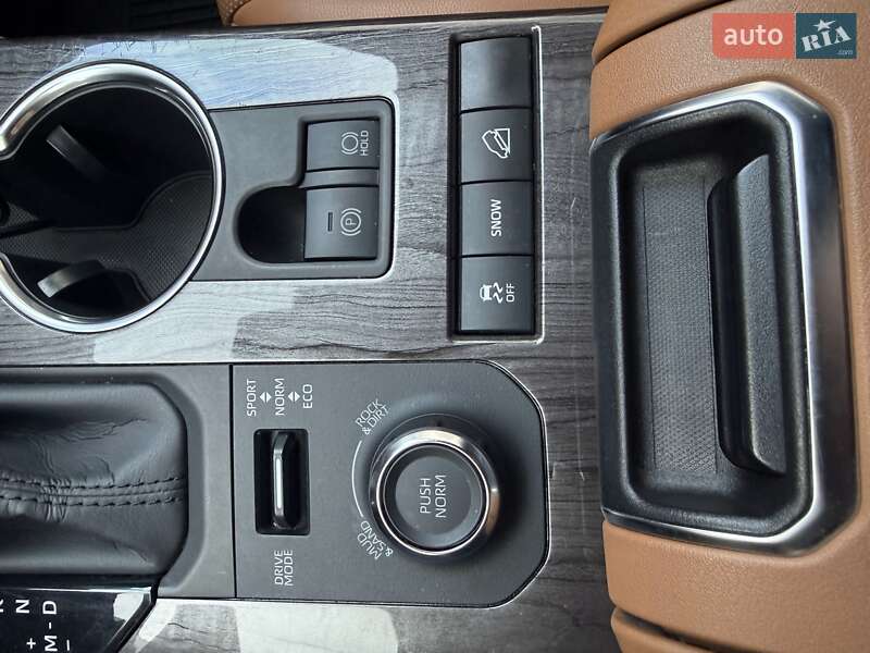 Внедорожник / Кроссовер Toyota Highlander 2020 в Киеве