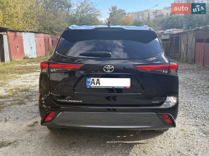 Внедорожник / Кроссовер Toyota Highlander 2020 в Киеве