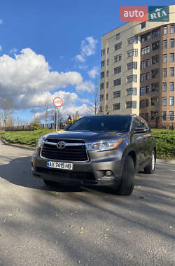Внедорожник / Кроссовер Toyota Highlander 2016 в 