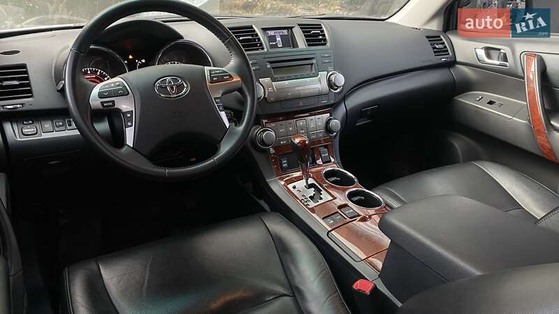 Внедорожник / Кроссовер Toyota Highlander 2012 в Одессе фото 12 Внедорожник / Кроссовер Toyota Highlander 2012 в Одессе