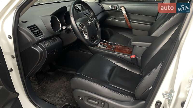 Внедорожник / Кроссовер Toyota Highlander 2012 в Одессе фото 7 Внедорожник / Кроссовер Toyota Highlander 2012 в Одессе