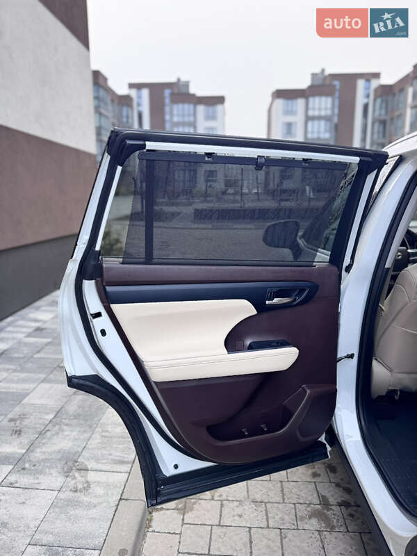 Внедорожник / Кроссовер Toyota Highlander 2020 в Львове фото 31 Внедорожник / Кроссовер Toyota Highlander 2020 в Львове