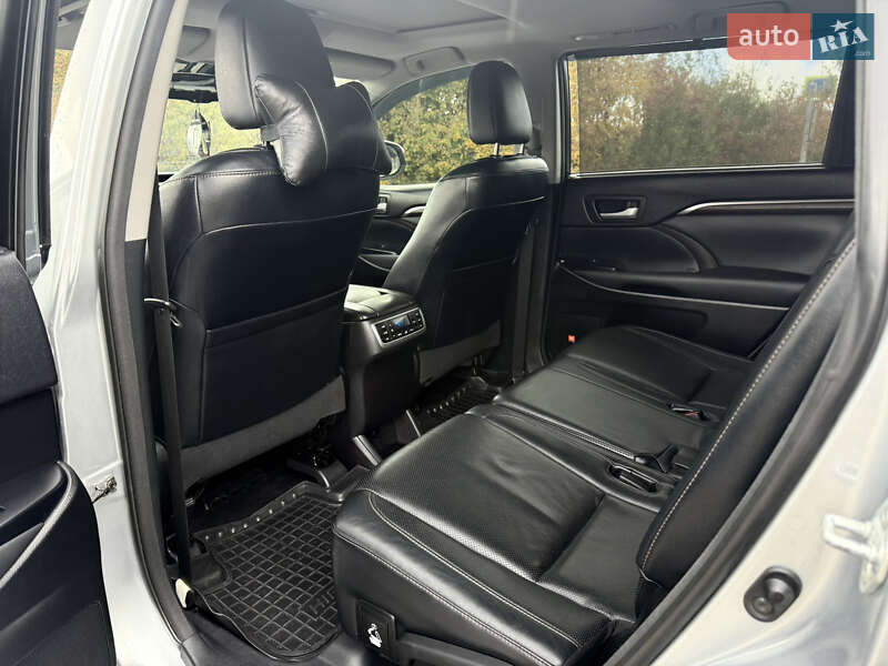 Позашляховик / Кросовер Toyota Highlander 2014 в Хмельницькому