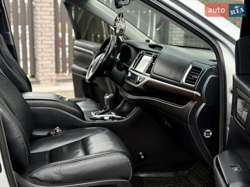 Позашляховик / Кросовер Toyota Highlander 2014 в Хмельницькому