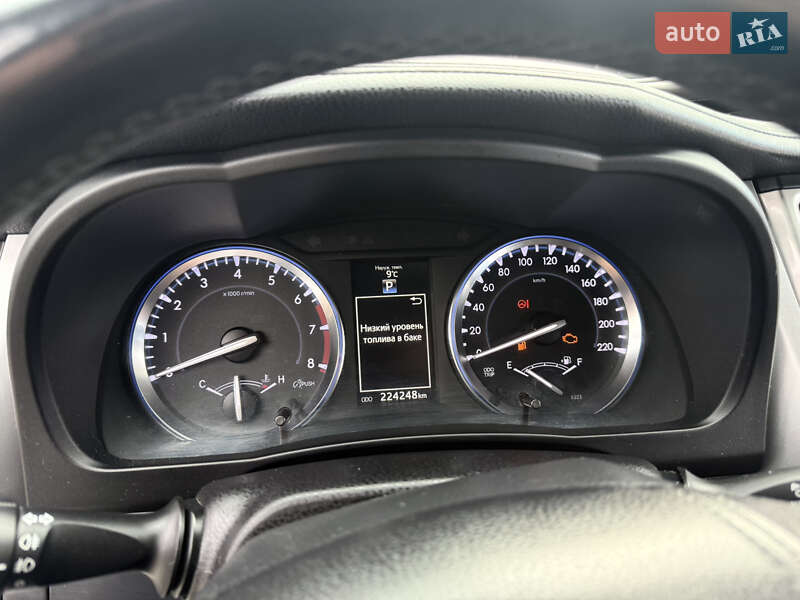 Позашляховик / Кросовер Toyota Highlander 2014 в Хмельницькому