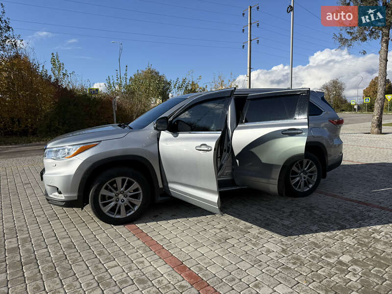 Позашляховик / Кросовер Toyota Highlander 2014 в Хмельницькому
