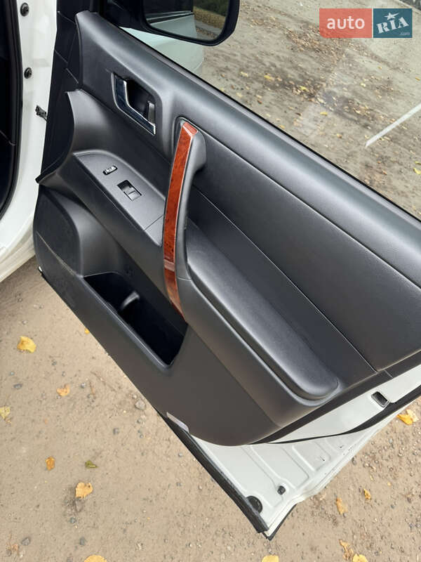 Внедорожник / Кроссовер Toyota Highlander 2010 в Киеве фото 14 Внедорожник / Кроссовер Toyota Highlander 2010 в Киеве